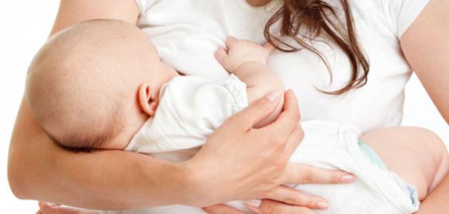 فوائد الرضاعة الطبيعية لدى الطفل
