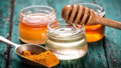 صورة خليط‭ ‬العسل‭ ‬و الكركم