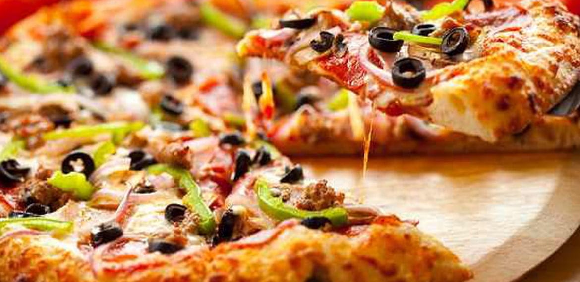 طريقة تحضير البيتزا