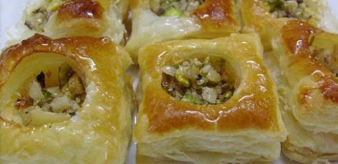 طريقة تحضير سمبوسة الدجاج بعجينة البف باستري