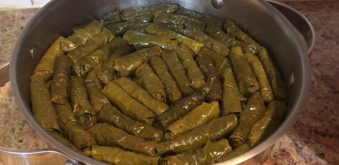 طريقة تحضير محشي ورق العنب والكوسا