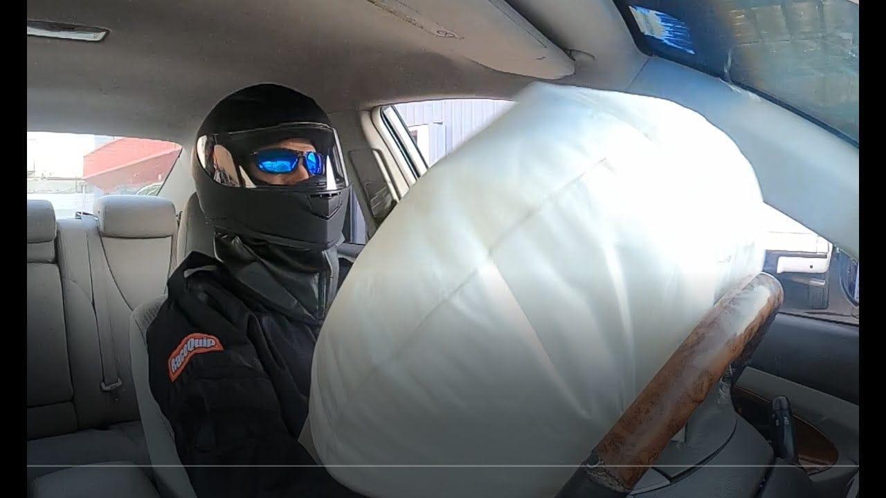 الوسائد الهوائية Air Bags في السيارة