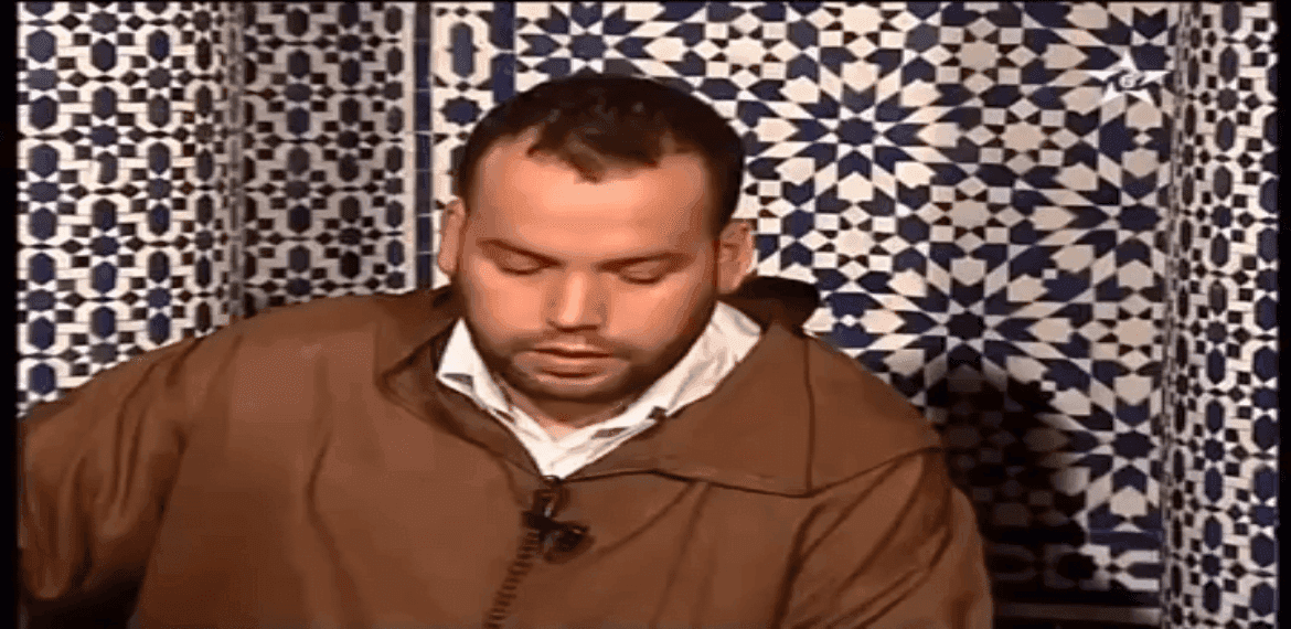 حكم التبول واقفاً في المذاهب