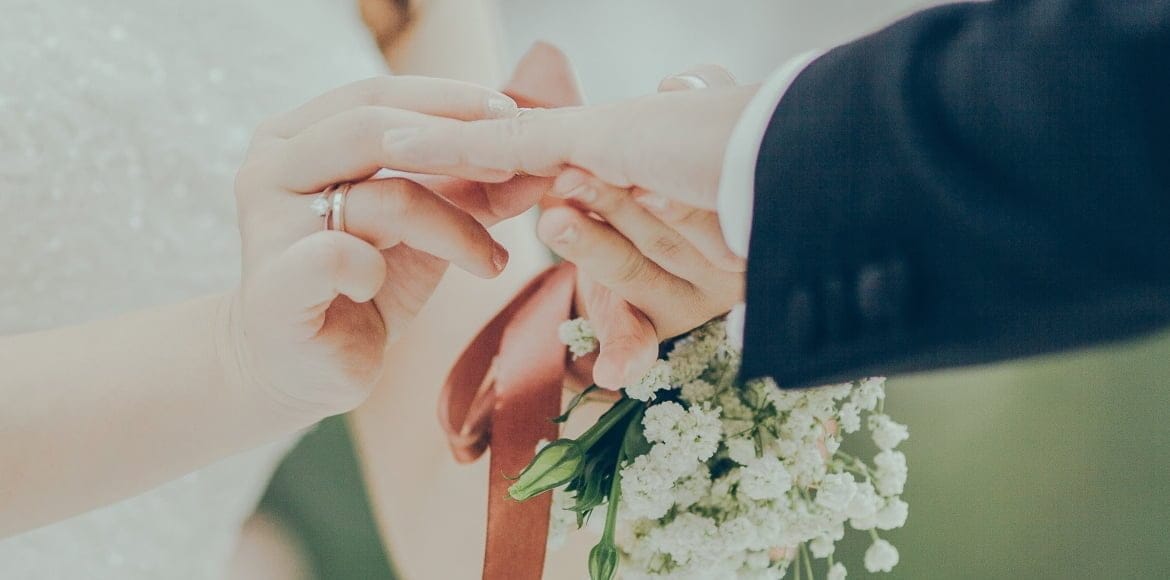 حكم زواج المرأة من غير مسلم