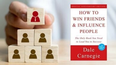 صورة كيف تكسب الأصدقاء ملخص كتاب فن التعامل مع الناس