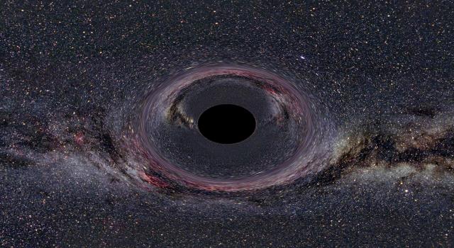 ماذا يحدث داخل الثقب الأسود